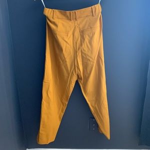 Sz 10 Babaton mustard yellow pants